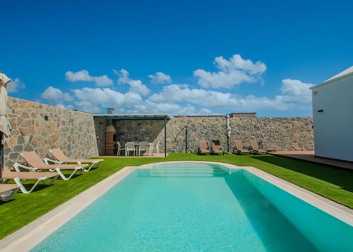 Vila Rubicon I By Tenerifesummervillas *
